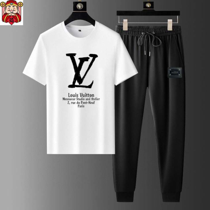 Picture of LV Shirt Pant Suits _SKULVM-5XLkdtr17423664